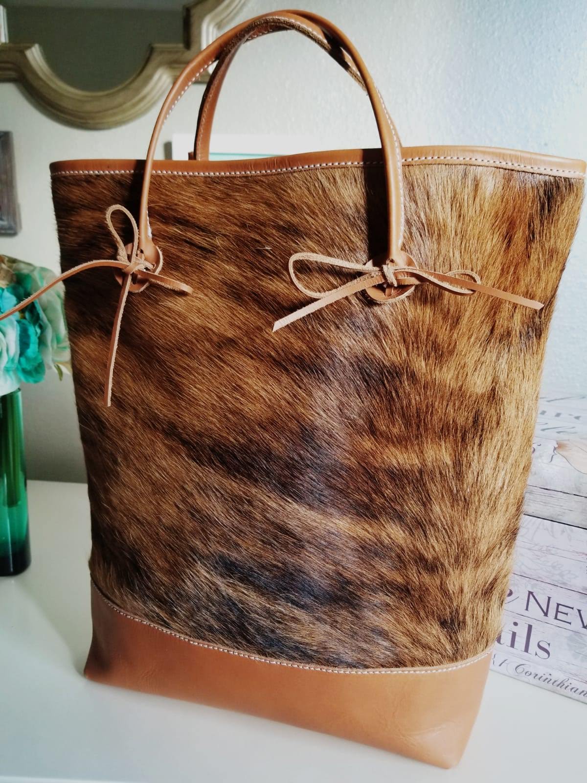 Caramel Leather Tote With Cowhide - Zai & Ami Designs